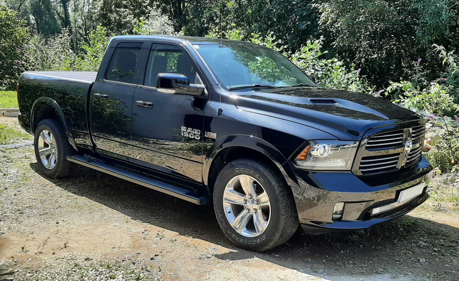 2017 Doge Ram 1500 Sport 5.7
