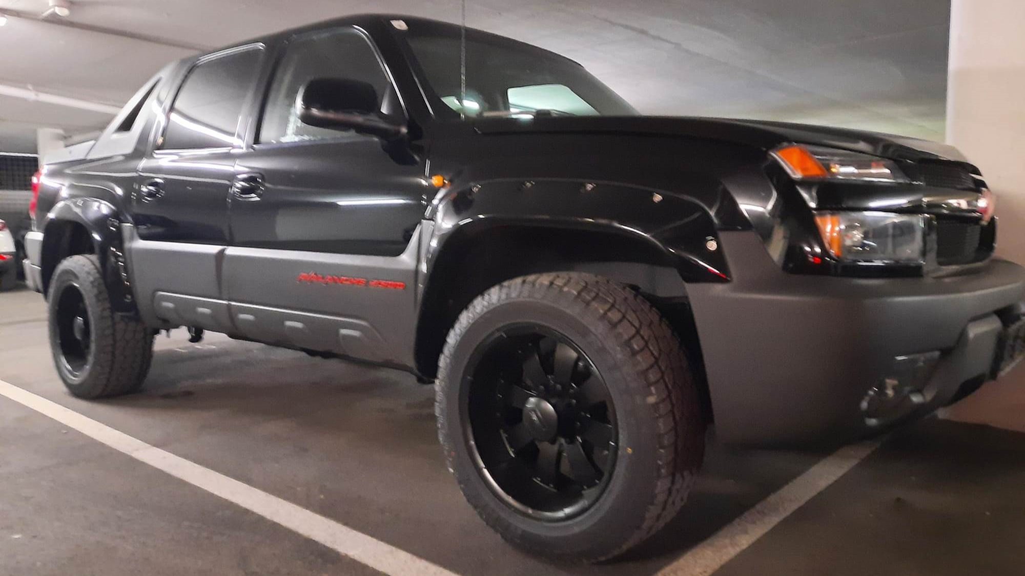 2013 Chevrolet Avalanche 2500  8.1